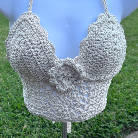 Elegant Cream Crochet Halter Top - Picture 2 of 9